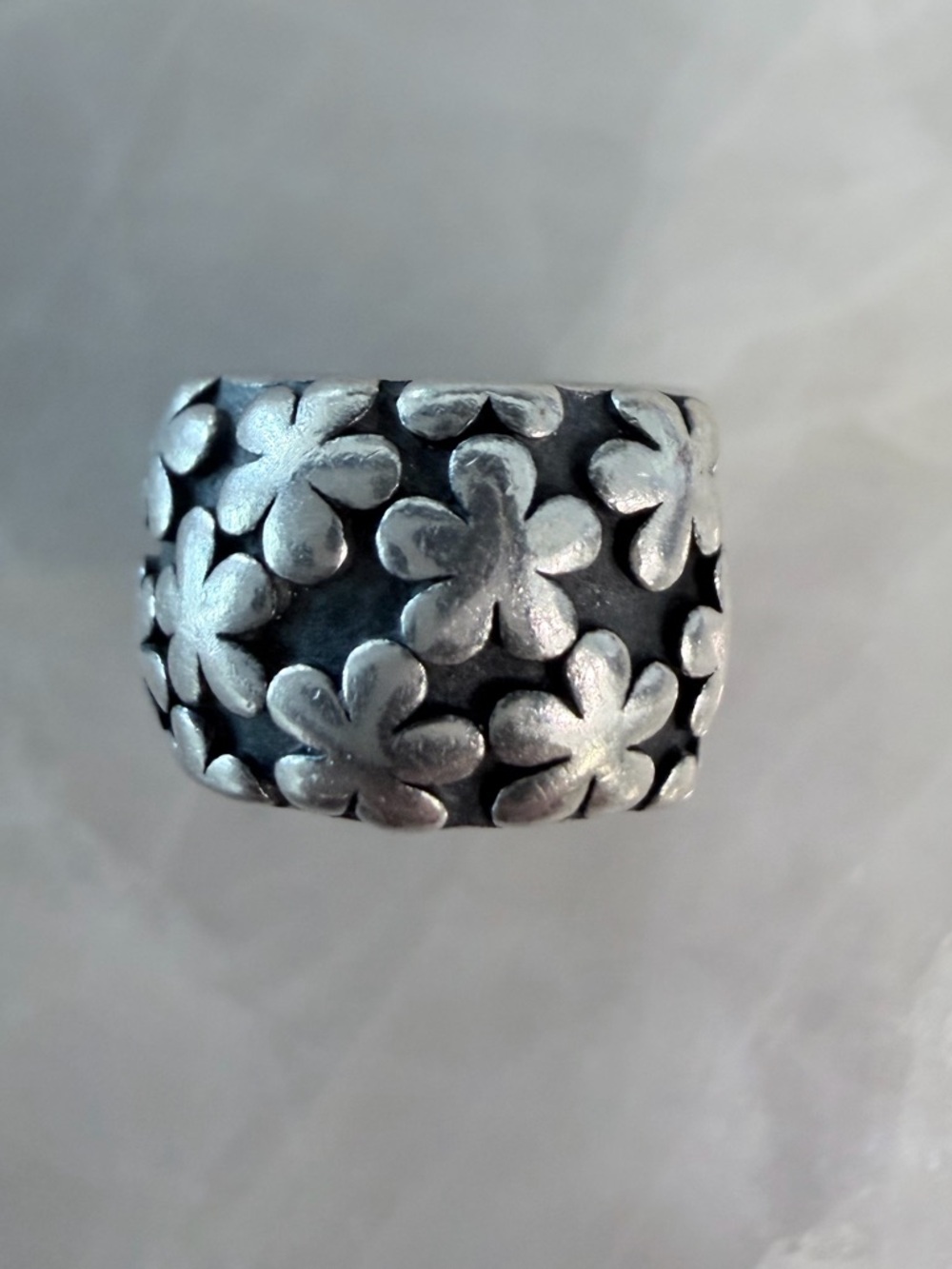 Pandora Bracelet Flower Clip - Picture 2 of 4